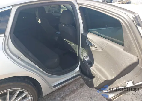 2019 Chevrolet Malibu 1Ls z USA, uszkodzony, nr VIN 1G1ZB5ST0KF223749